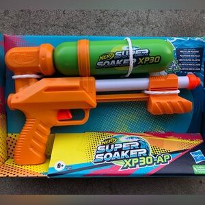 Nerf Super Soaker XP30-AP.  Nerf water gun